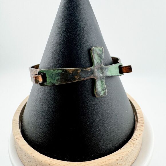 Vintage Cross Copper Bracelet Patina Brutalist Religion Rustic Retro - Picture 3 of 10